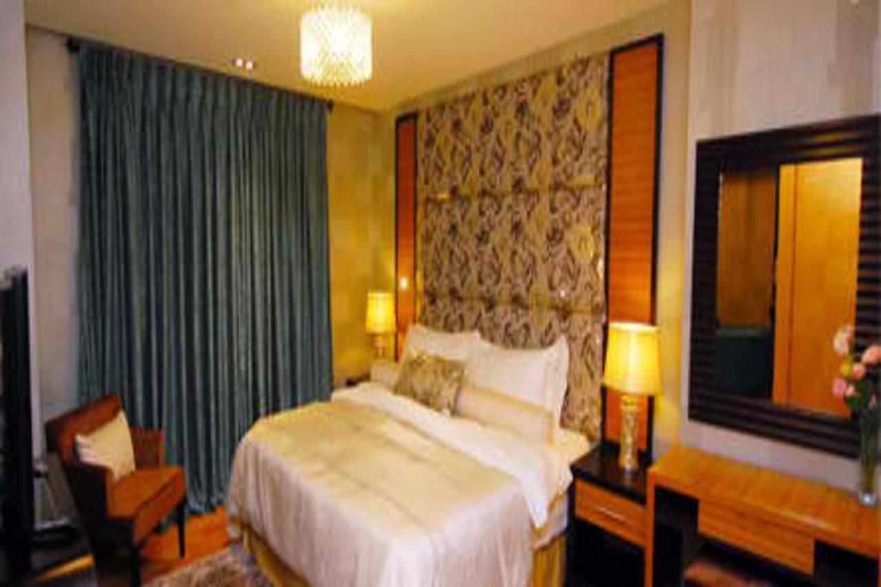 The Royal Mandaya Hotel Davao City Exteriör bild